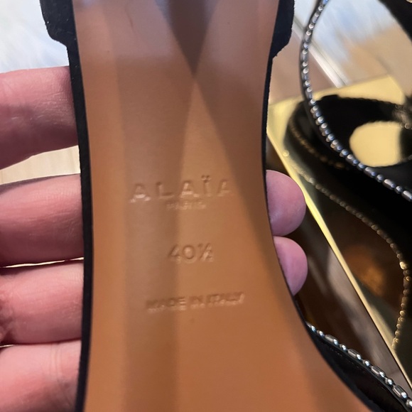 Alaïa Black Suede Heels - Picture 9 of 10